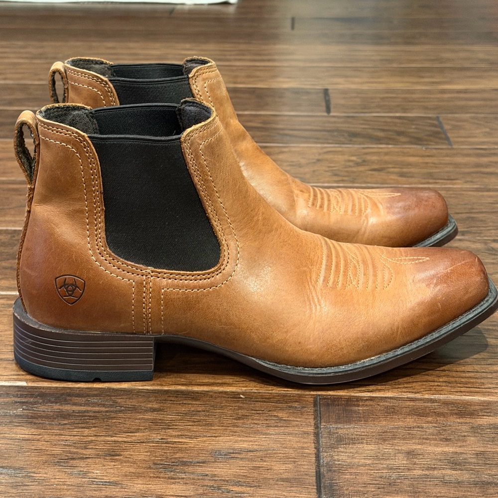 Ariat Chelsea Boots, 8.5D